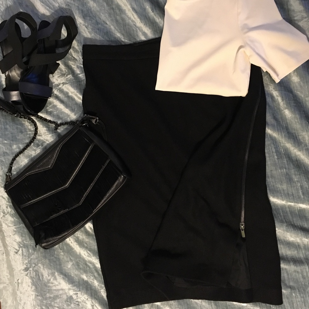 Banana Republic Wool Midi skirt with zipper